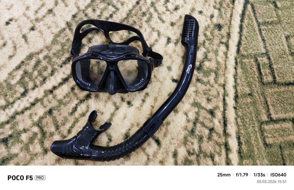 Маска с трубкой  для плавания