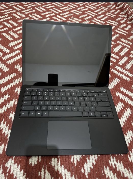 Microsoft surface laptop
