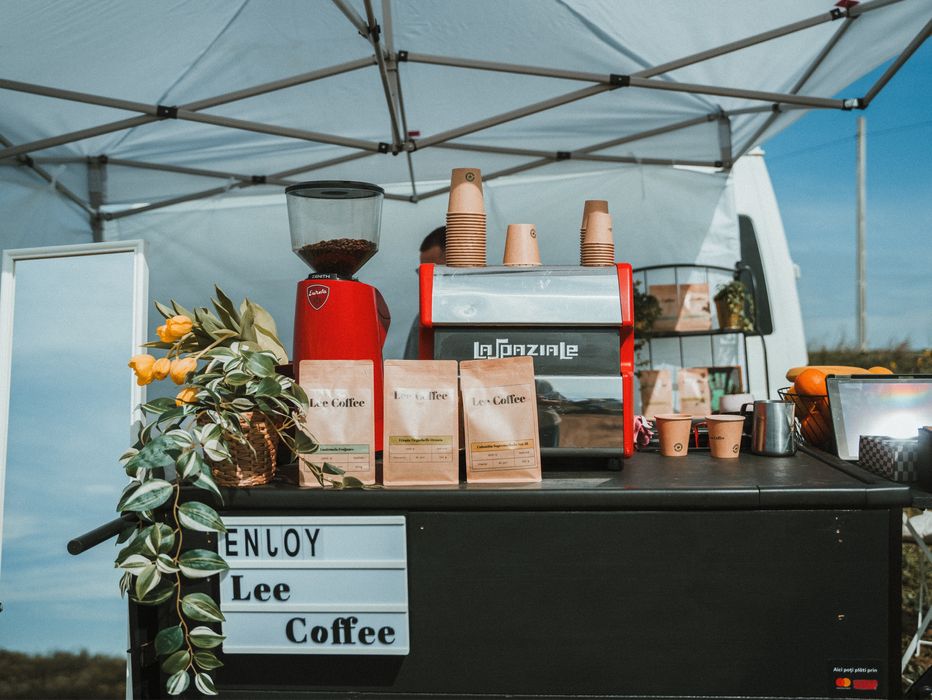 Bar mobil cafea, corporate coffee, barista nunta, cafea specialitate