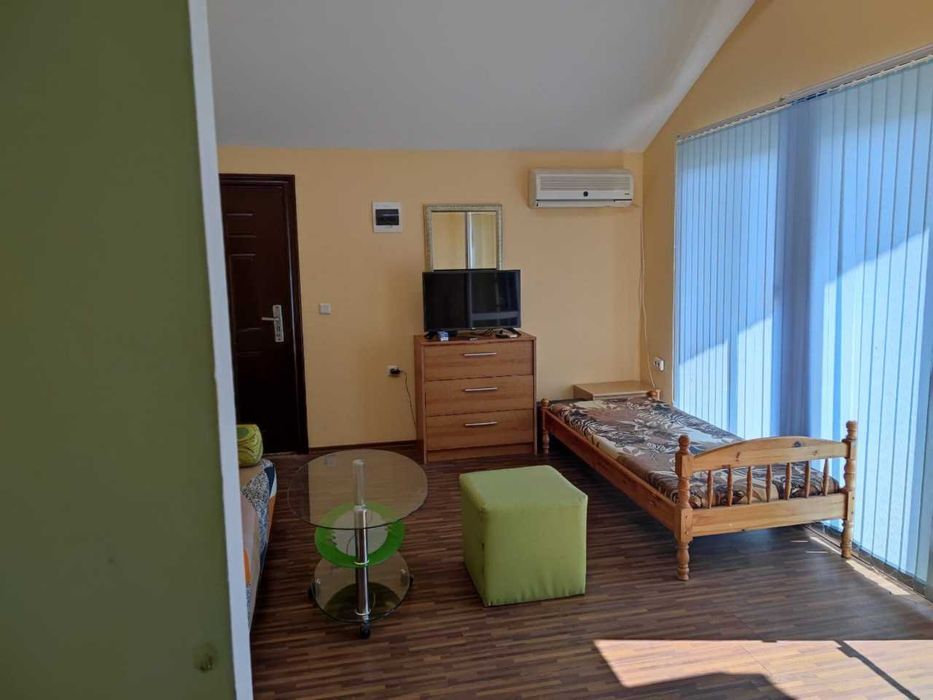 Дава се под наем Етаж от къща в София, Център - 50 кв.м за 73 € - Снимка #8