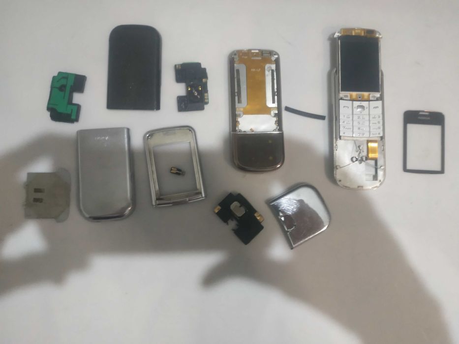 Продам запчасти на телефон nokia