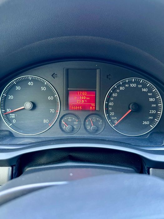 Volkswagen Golf V, 1.6 benzină