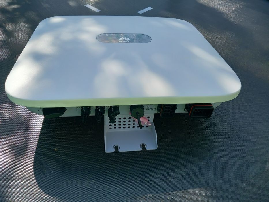 Invertor Hibrid Trifazat Huawei SUN2000-5KTL-M1 (5kW) – Folosit 1 an