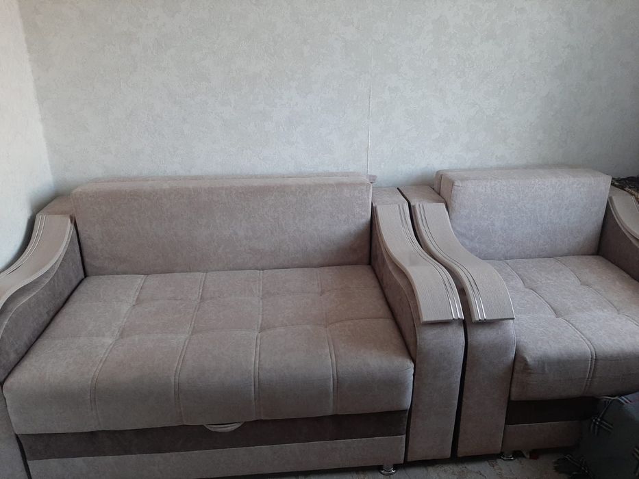 Продаю диван 3—2—1.  Очень хорошего качества