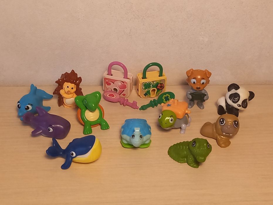 ПРОДАМ игрушки/фигурки киндер сюрприз