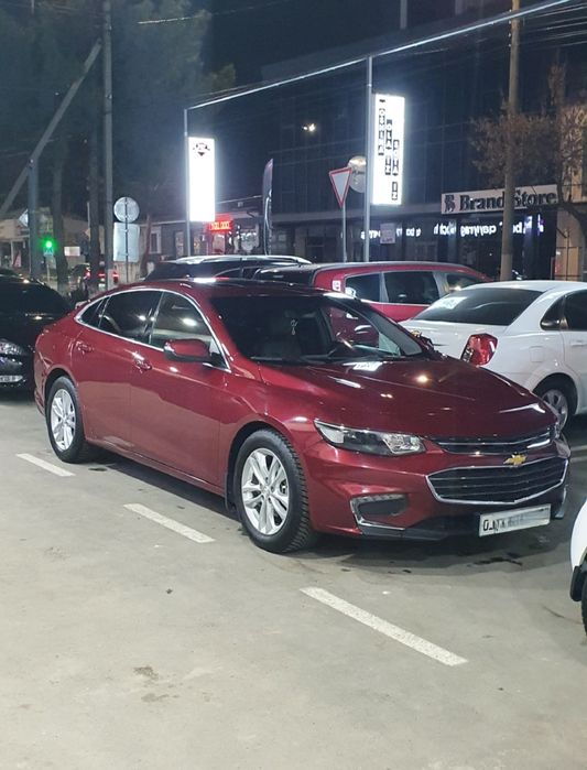 Malibu 2,4 full options 2018 19 год машина Очень хорошим состоянии