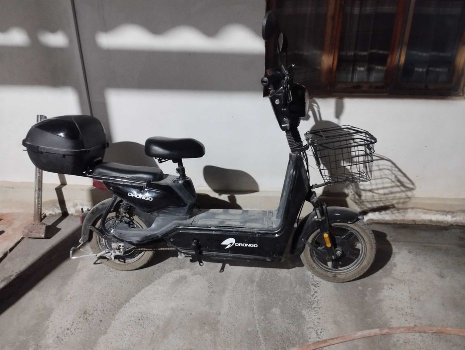 Продается Скутер электро янги