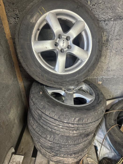 Шины в комплекте