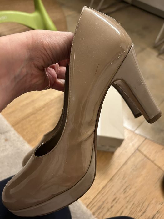 Високи лачени обувки Clark's 38 номер кожени