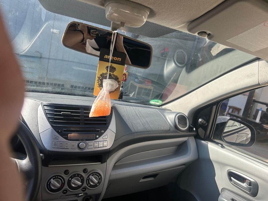 Vând Nissan pixo