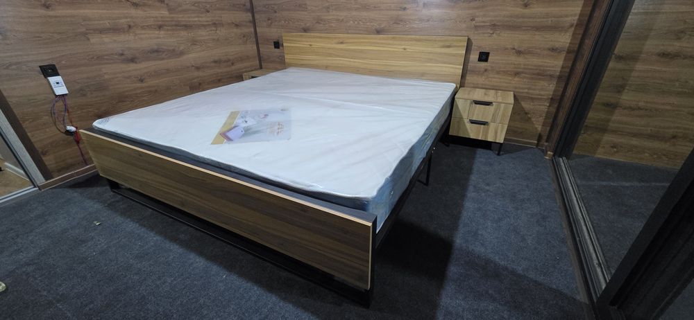 Металлические Односпальные двуспальная полуторка кровать