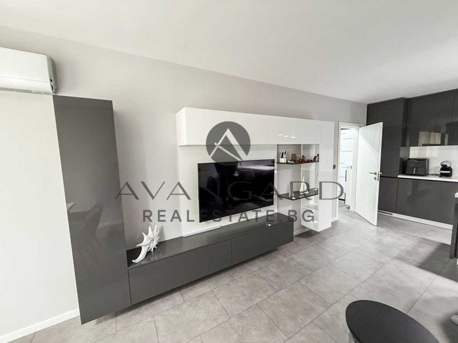 Продава се Двустаен апартамент в Пловдив, Кършияка - 65 кв.м за 1295 €/кв.м - Снимка #2