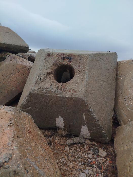 Стаканы бетонные