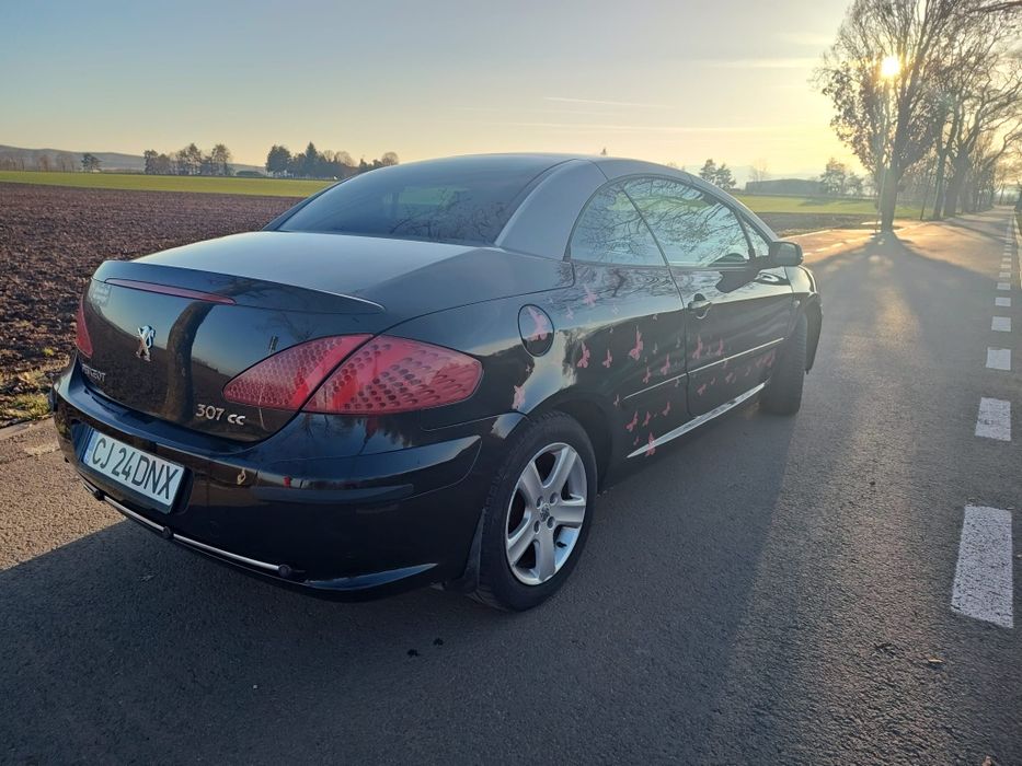 Vând Peugeot 307cc