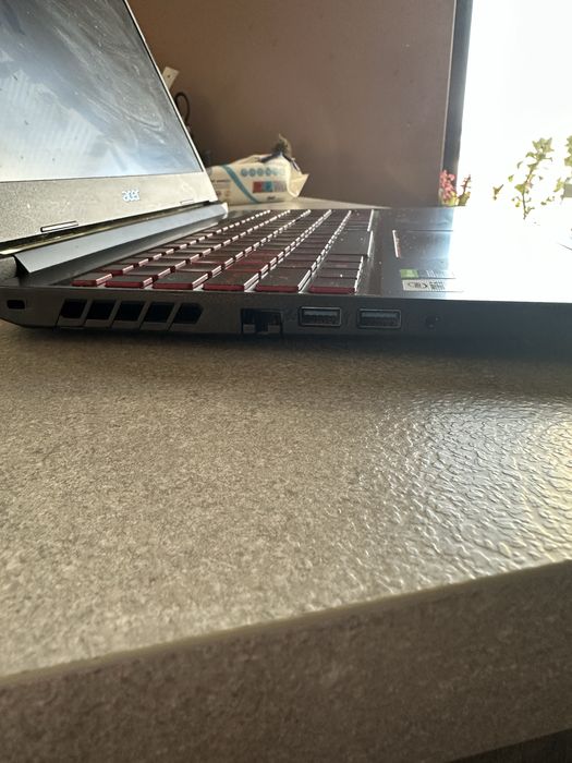 Acer Nitro 5 AN515-55 Gaming Laptop i5 / 16GB / GTX 1650 Ti / 450GB