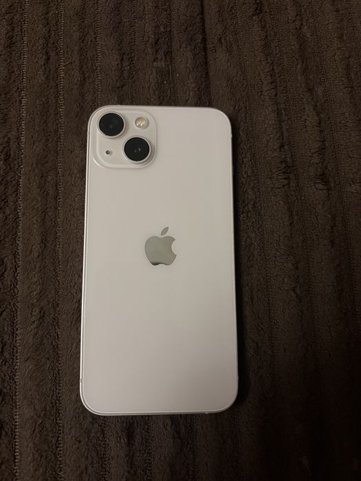iPhone 13 в зорошем состоянии