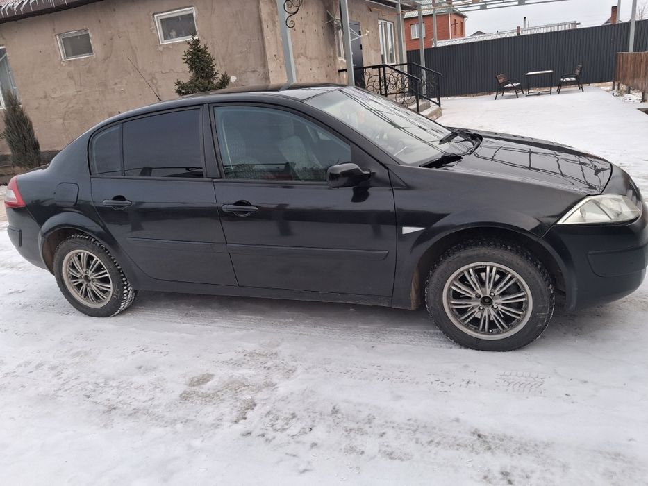 Продам авто икономны 1.6л