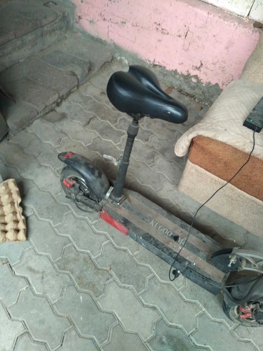 Продам электро самокат кцго м4