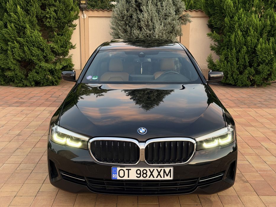 Bmw G30 LCI 2022 520E M-pack interior Trapa ceasuri Camera