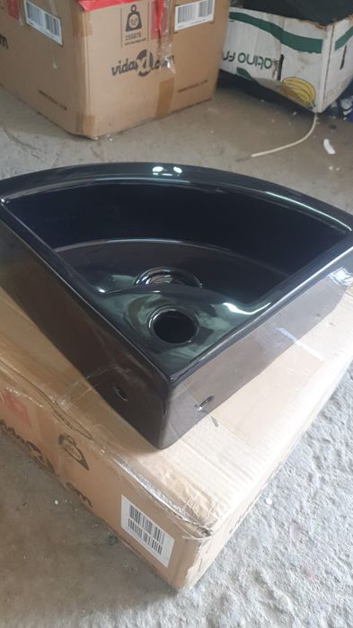 Chiuveta pe colt 150 lei