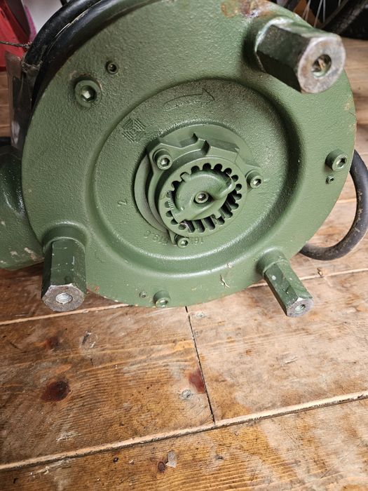 Pompa de apa profesionala 380v, made in Italy,NOUA, cumaprata gresit