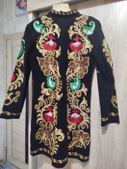 Национальный плащ