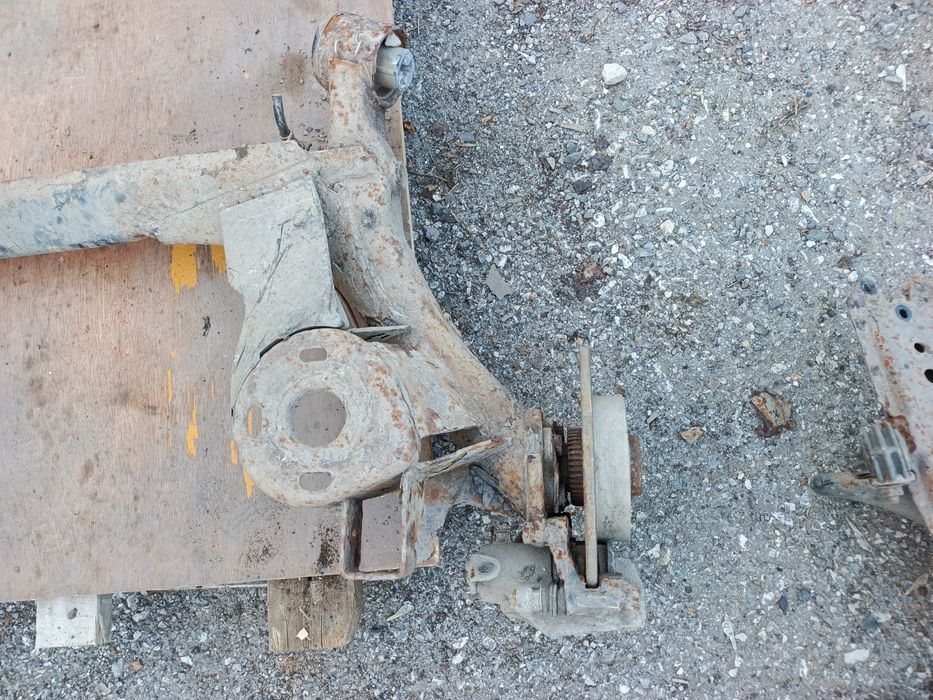 Балка подрамник Гольф 4