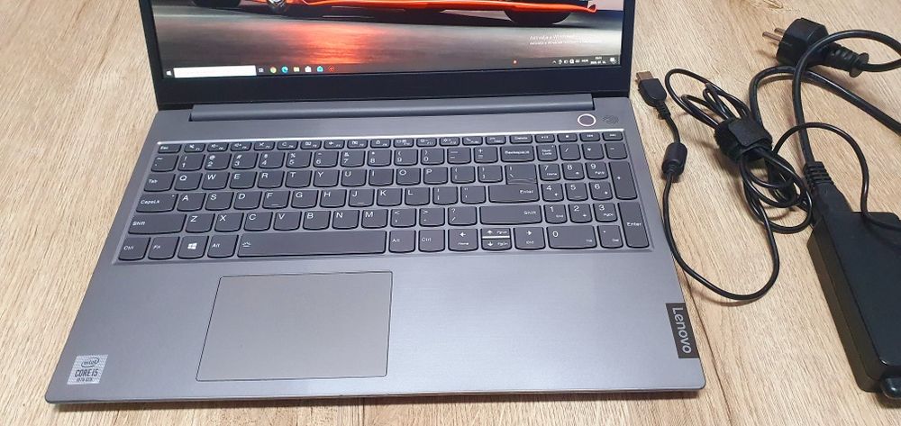 Laptop Lenovo ThinkBook 15 i5 gen10, 16 GB RAM, SSD de 512 GB