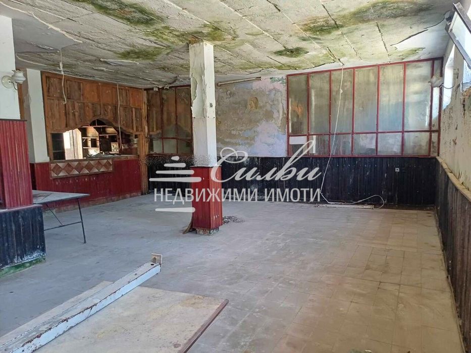 ТУХЛЕНА самостоятелна къща с ДВОР - кв. Дивдядово