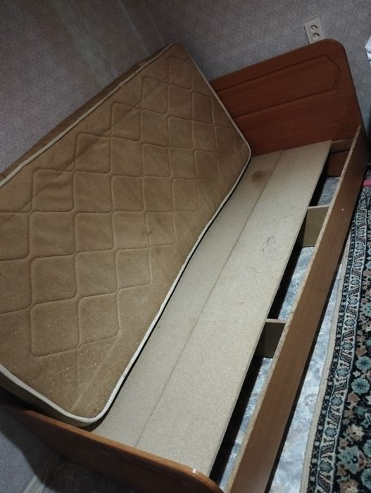 Кровать одноместный