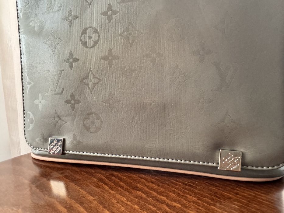 Чанта Louis Vuitton