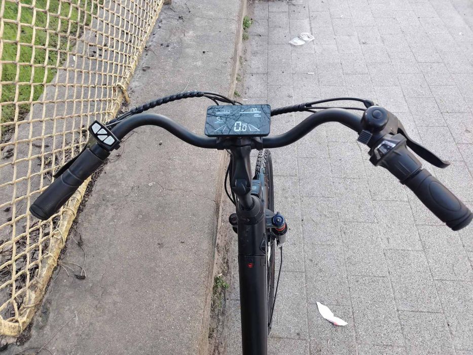 Нов 28 цола електрически алуминиев велосипед с 21 скорости усилени кап