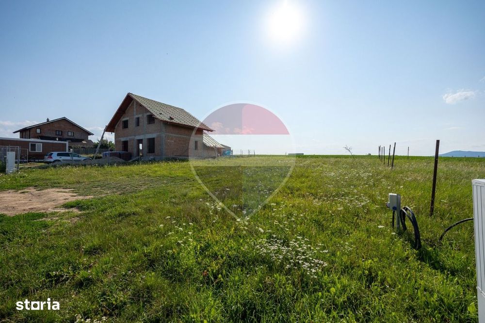 Teren intravilan de vanzare 1.100 mp