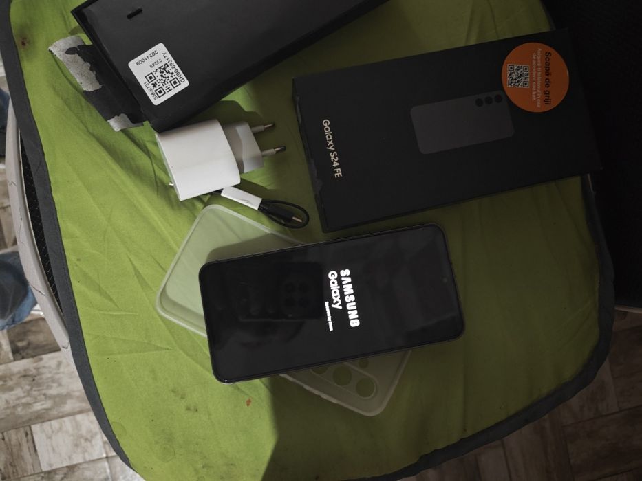 Samsung S24 fe 8/128 gb
