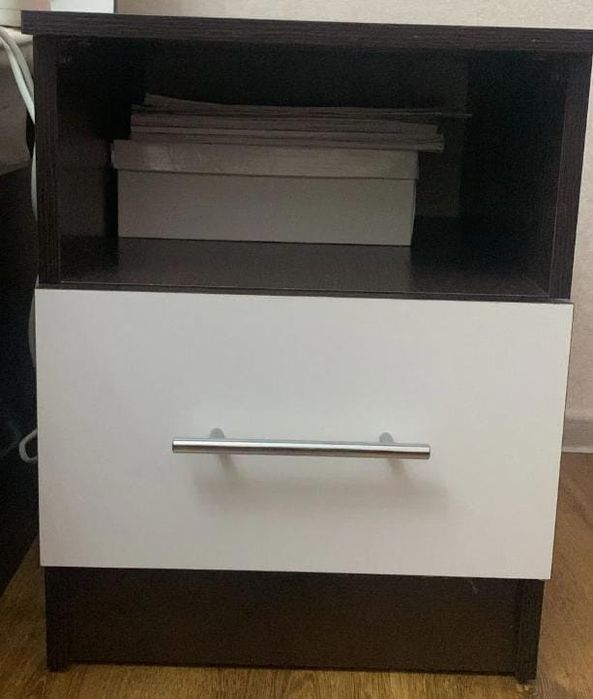 Продаю спальный гарнитур