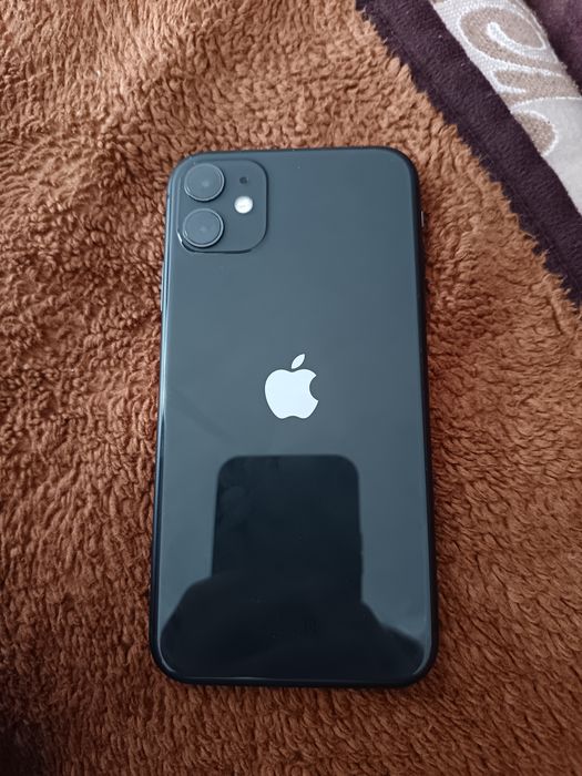 Продаю айфон 11. 128гб