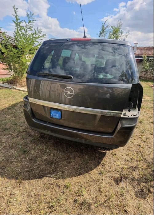 Opel Zafira B 1.7cdti 2010г на части