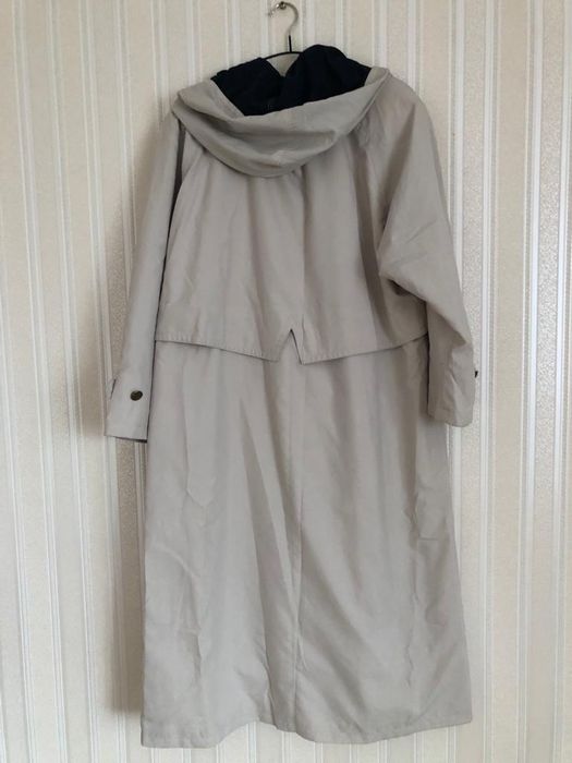 Продам женский плащ