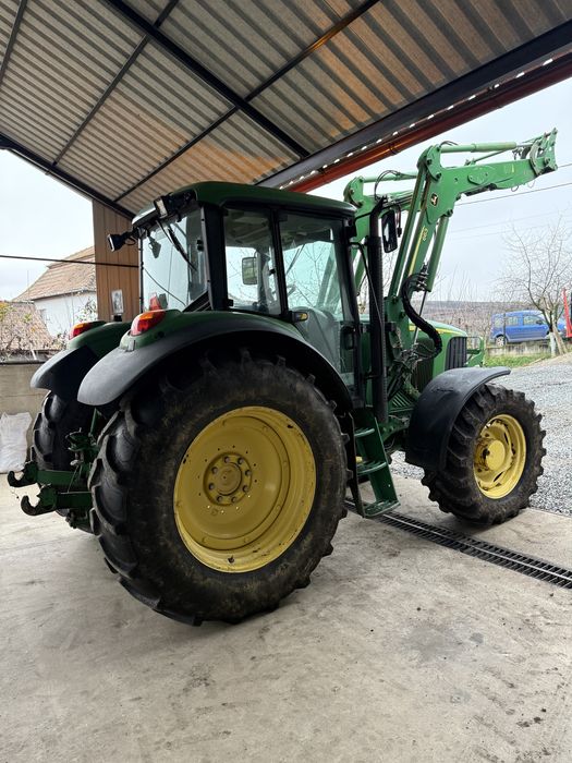 Tractor John deere 6620 Cu incarcator 132 CP