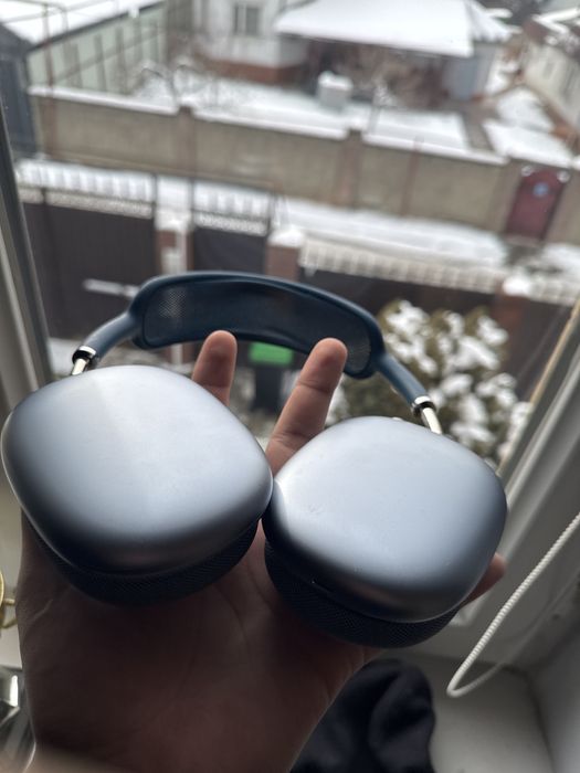 Air pods max lightning