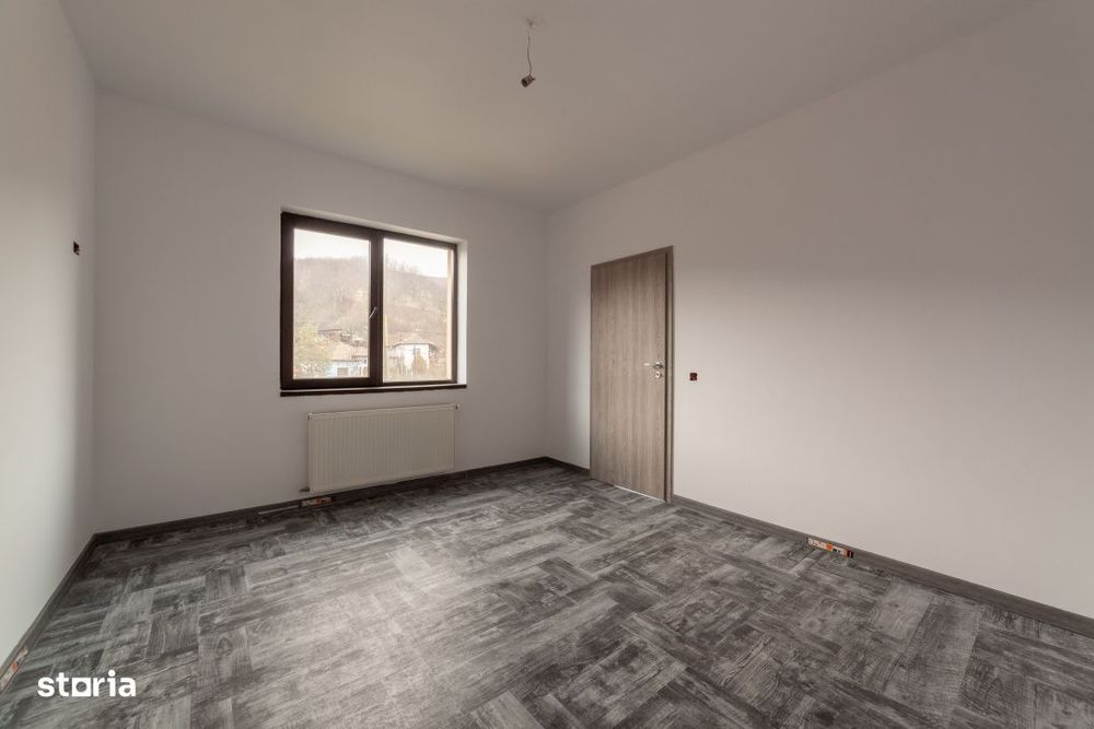 Casa spatioasa P+1+M – Izvorani, Ștefanesti | Ideala pentru 2 famil