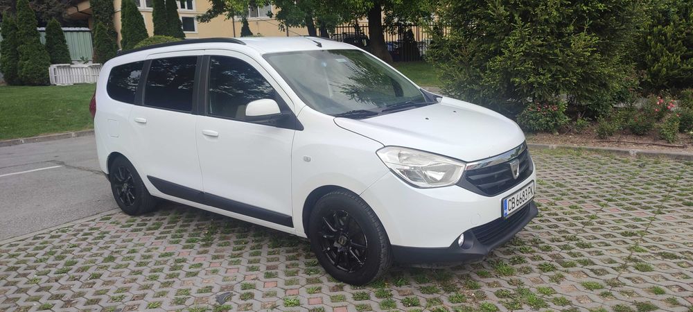 Автомобили под наем , рентакар