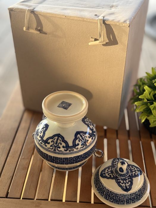 Set 4 piese porțelan stil chinezesc – vase, bol și farfurie + cutii