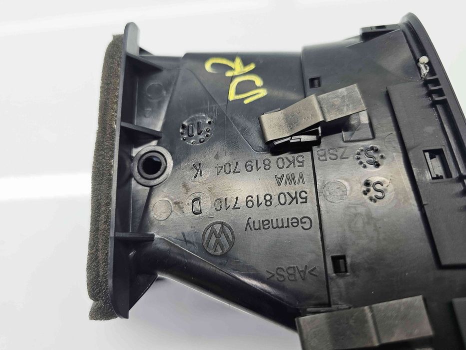 Grila aerisire dreapta Volkswagen Golf 6 (5K1) [Fabr 2009-2013] 5K081