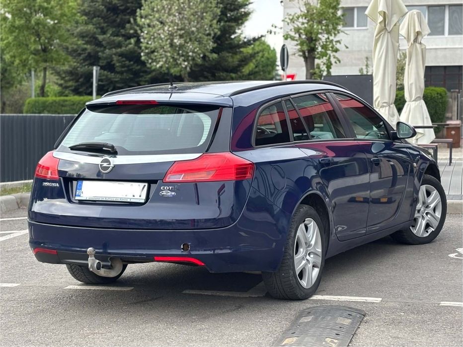 Vand sau schimb Opel insinia
