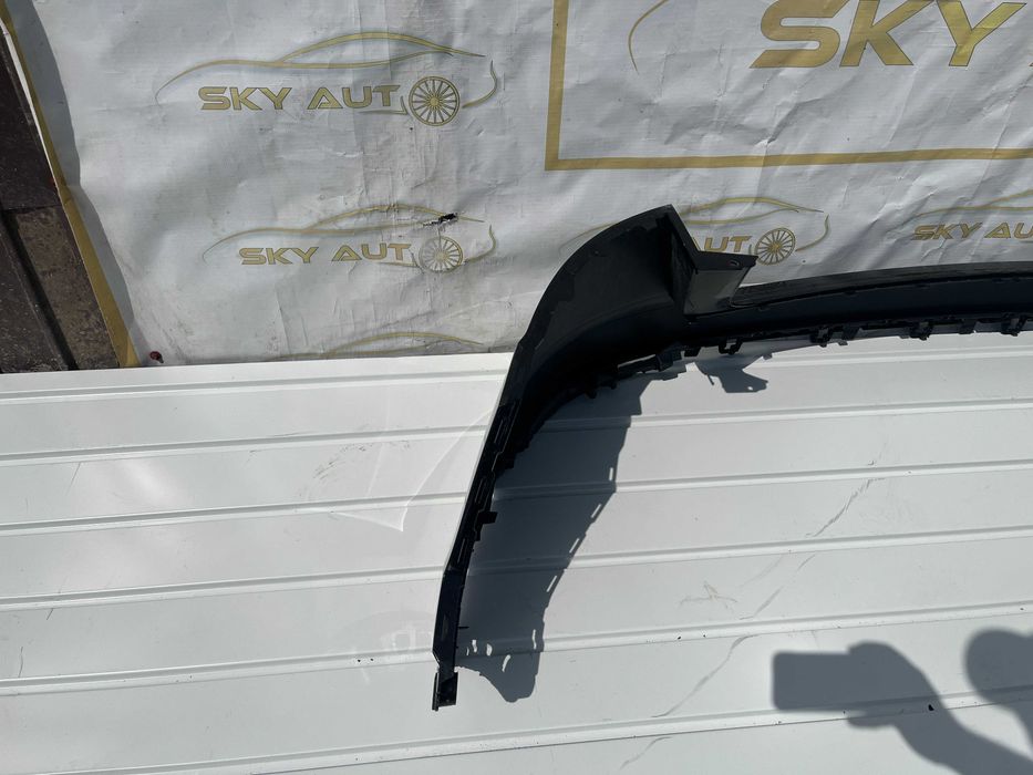 Bara spate Audi Q8 dupa 2018 originala cod 4M8807511