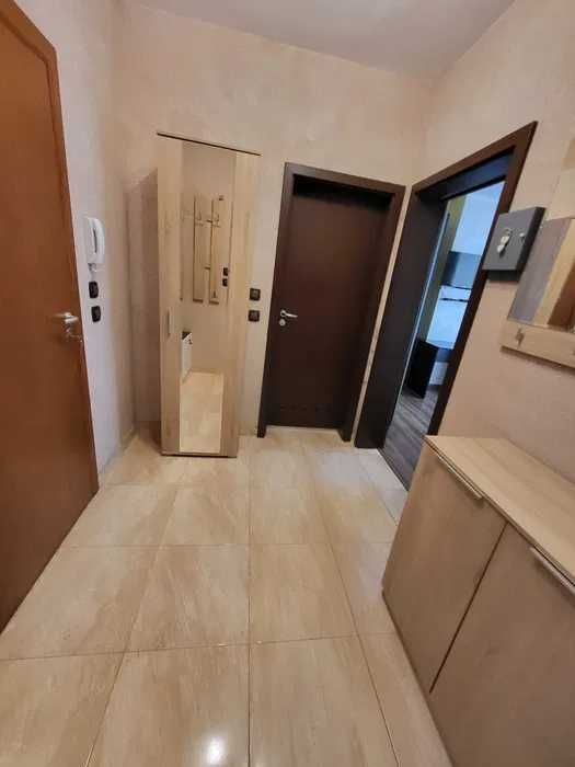 Дава се под наем Двустаен апартамент в София, Изток - 70 кв.м за 700 € - Снимка #1