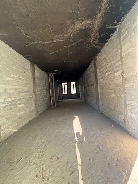 Аренда коммерческое помещение в центре города вдоль дороги по ул Нукус