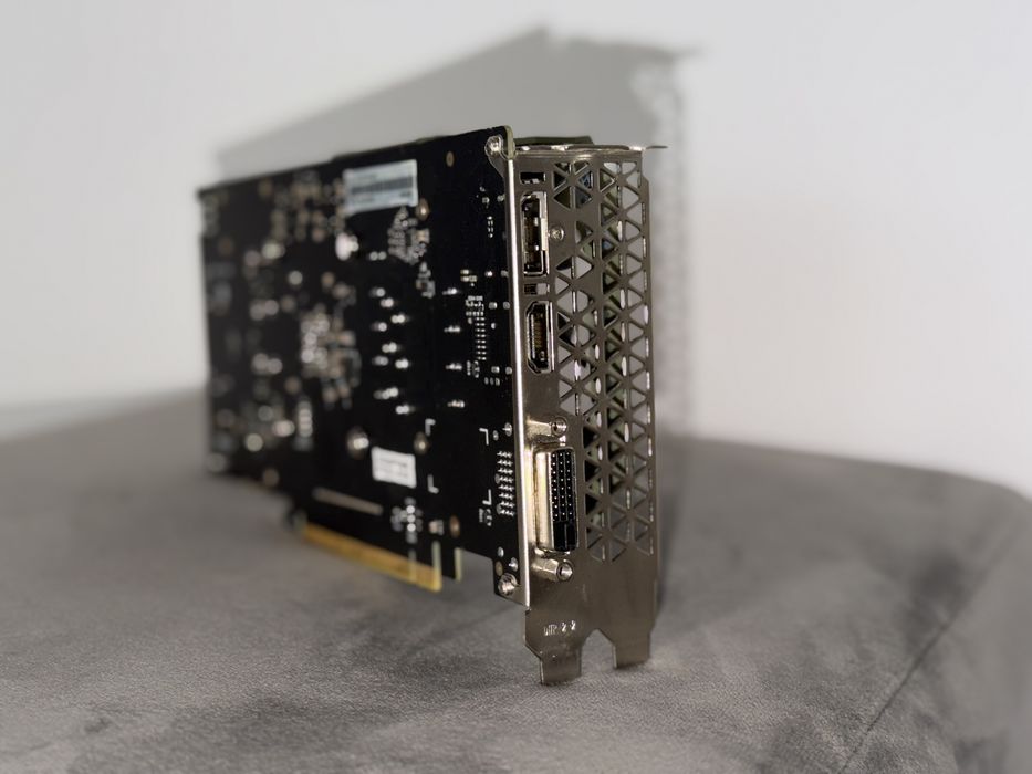 GTX 1050 2GB noi/testate
