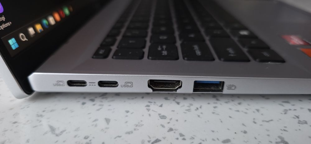 Vând Laptop Acer Swift go 14 (în garanție)